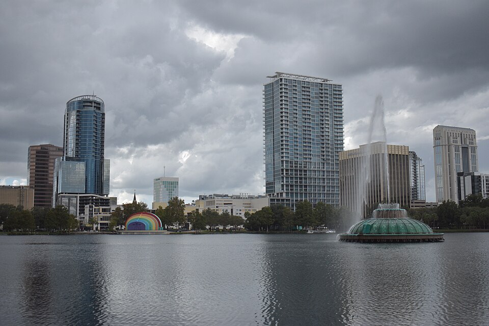 Lake Eola and the Orlando skyline
